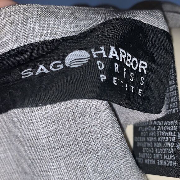 Vintage boss lady gray embroidered boxy top. 8P - Picture 7 of 8